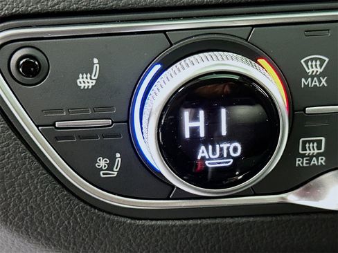 Used 2023 Audi SQ5 Premium Plus image 20