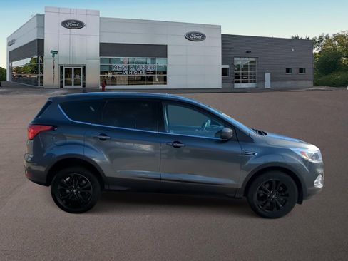 Used 2019 Ford Escape SE AWD/4WD image 12