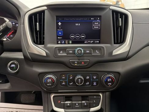 Certified 2024 GMC Terrain SLE w/ Driver Convenience Package AWD/4WD image 16