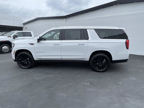 New 2026 GMC Yukon XL Denali w/ Sun & Power Step Package image 8