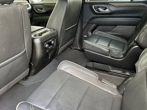Used 2024 Chevrolet Tahoe Premier AWD/4WD image 13