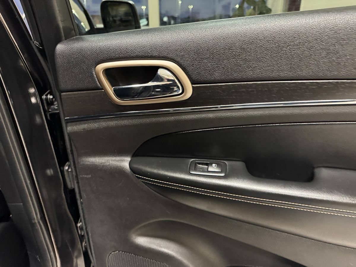 Used 2015 Jeep Grand Cherokee Limited AWD/4WD image 49