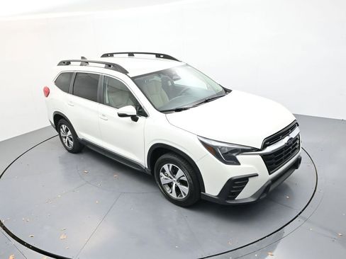 Used 2023 Subaru Ascent Premium w/ Convenience Package image 16
