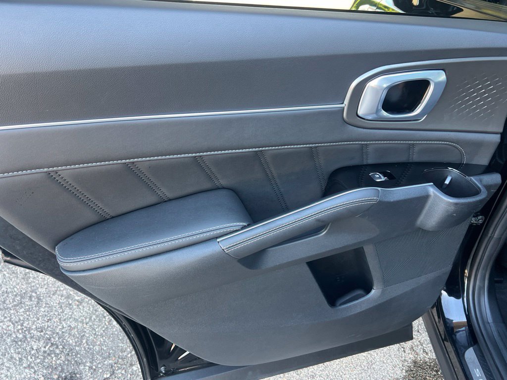 Certified 2022 Kia Sorento SX AWD/4WD image 11