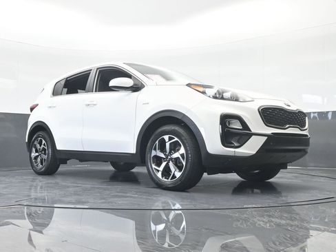 Used 2020 Kia Sportage LX image 61