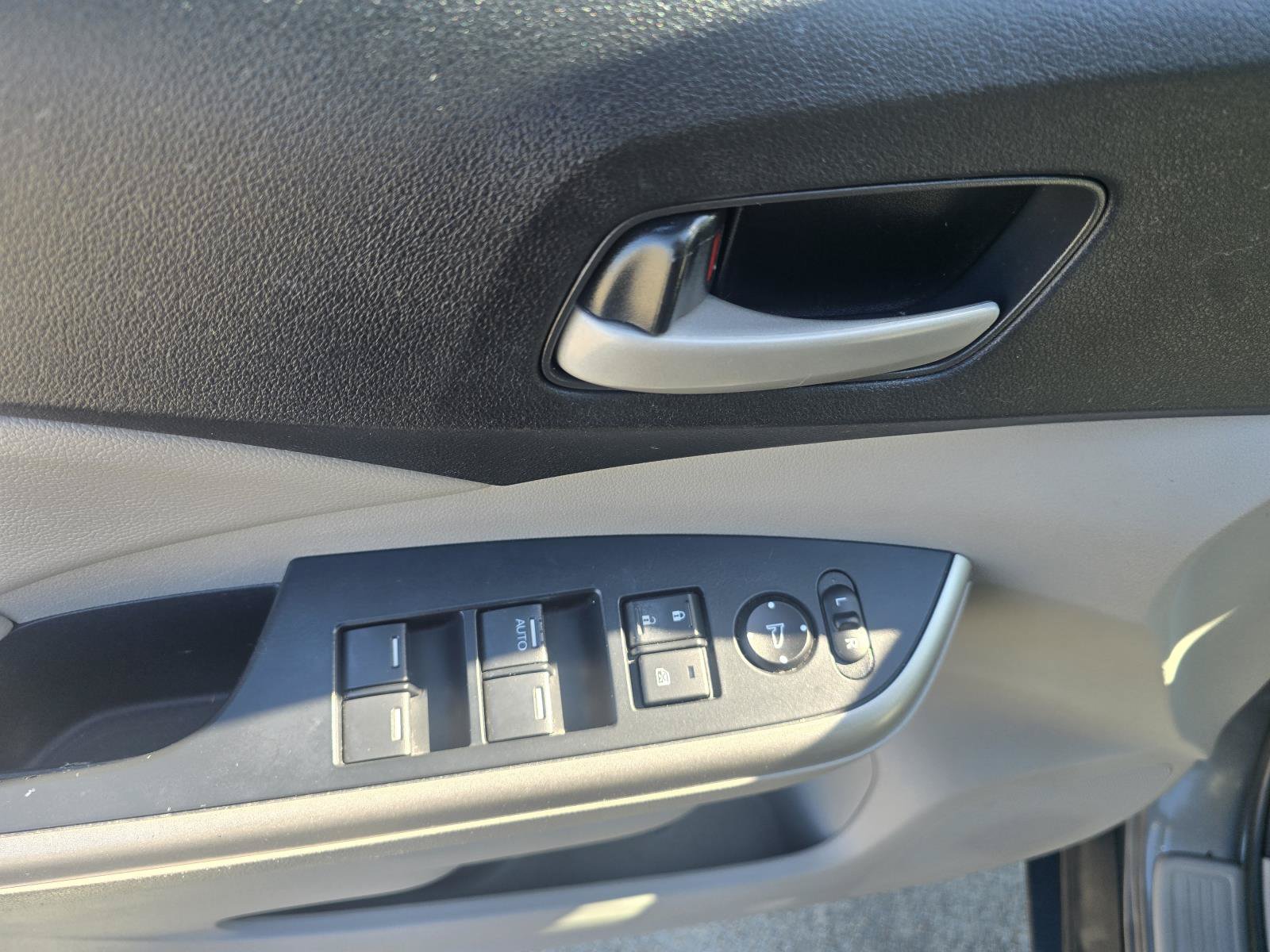 Used 2014 Honda CR-V EX-L image 11