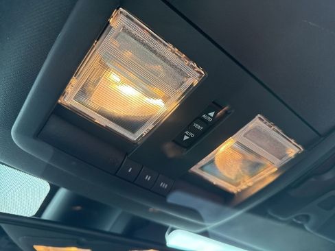 Used 2019 Dodge Challenger R/T Scat Pack image 27