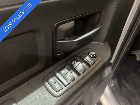 Used 2020 RAM 3500 Tradesman w/ Chrome Appearance Group RWD image 21