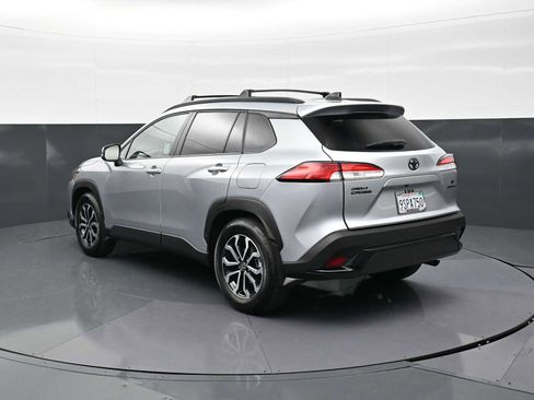 Used 2025 Toyota Corolla Cross AWD Hybrid w/ Moonroof Package image 7