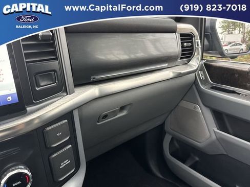 Certified 2022 Ford F150 Lariat w/ Equipment Group 502A High image 28