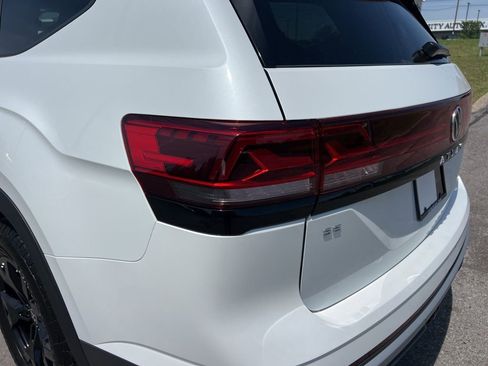 New 2026 Volkswagen Atlas Peak Edition AWD/4WD image 12