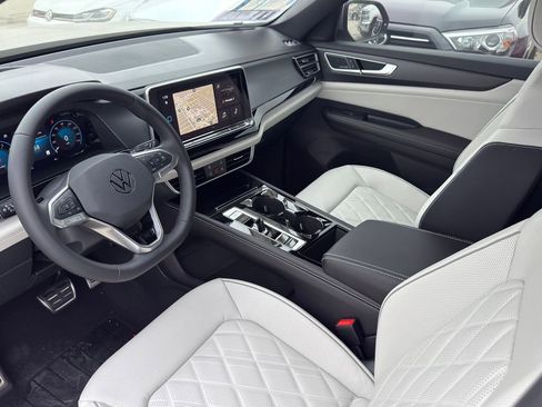 New 2026 Volkswagen Atlas Cross Sport SEL Premium R-Line AWD/4WD image 9