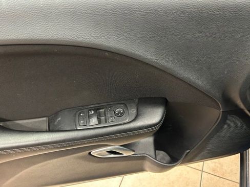 Used 2020 Dodge Challenger SXT w/ Blacktop Package image 7