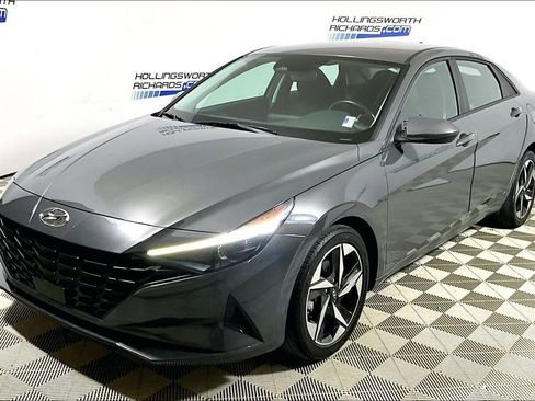 Used 2023 Hyundai Elantra SEL w/ Convenience Package image 1