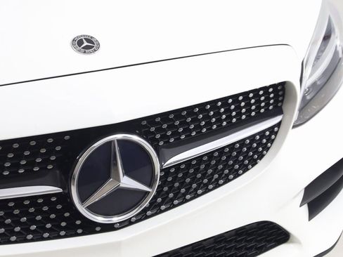 Used 2019 Mercedes-Benz C 300 4MATIC Sedan image 17