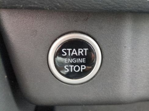 Certified 2023 Nissan Rogue SV image 26