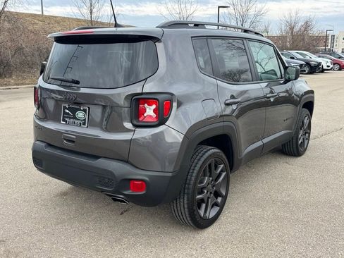 Used 2021 Jeep Renegade Latitude w/ Sun & Sound Group image 4