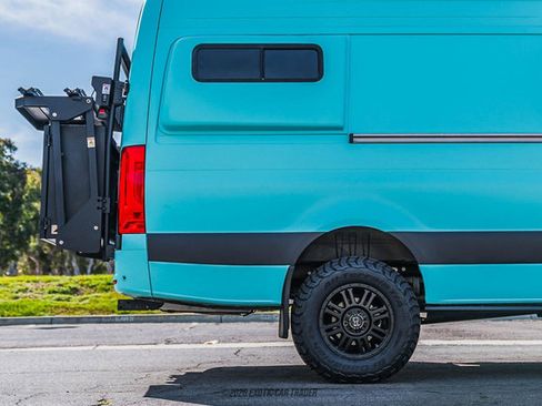 Used 2024 Mercedes-Benz Sprinter 2500 image 10