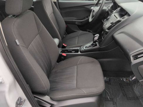 Used 2015 Ford Focus SE image 22