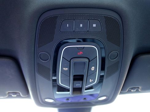 Used 2017 Audi A4 2.0T Premium Plus w/ Premium Plus Package image 43