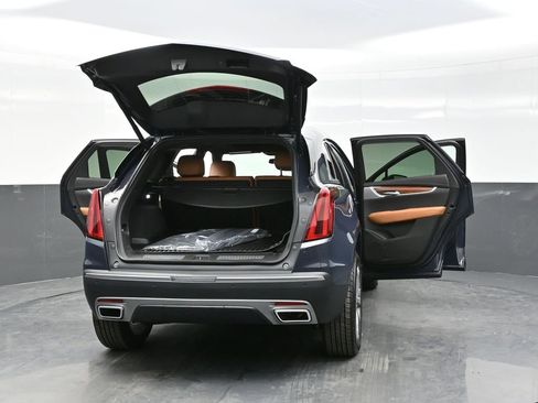 New 2025 Cadillac XT5 Premium Luxury w/ LPO, Floor Liner Package image 38