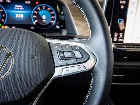 New 2026 Volkswagen Atlas SE image 35