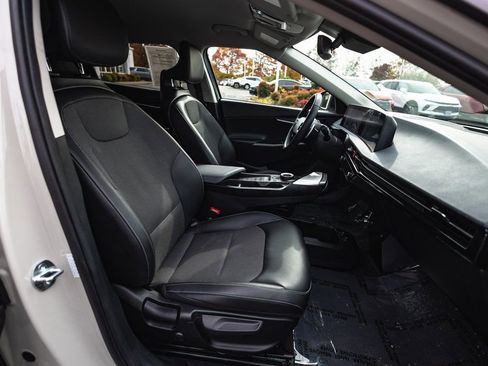 Used 2024 Kia EV6 Light image 21