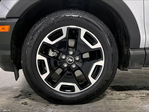 Used 2023 Ford Bronco Sport Outer Banks image 11