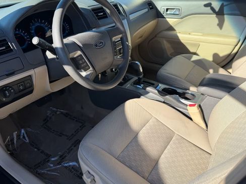 Used 2011 Ford Fusion SE w/ 201A Rapid Spec Order Code FWD image 2