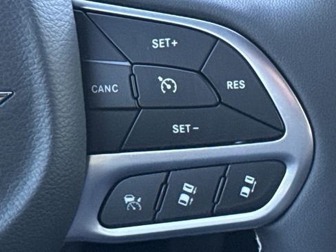 New 2026 Chrysler Pacifica Select image 22