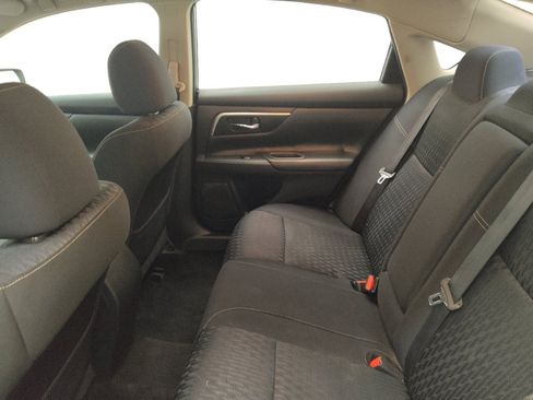 Used 2018 Nissan Altima 2.5 SV image 18