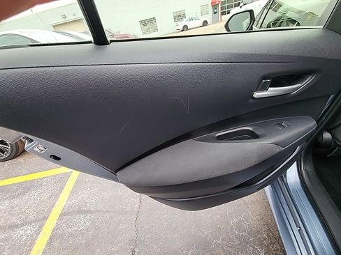 Used 2020 Toyota Corolla LE image 20