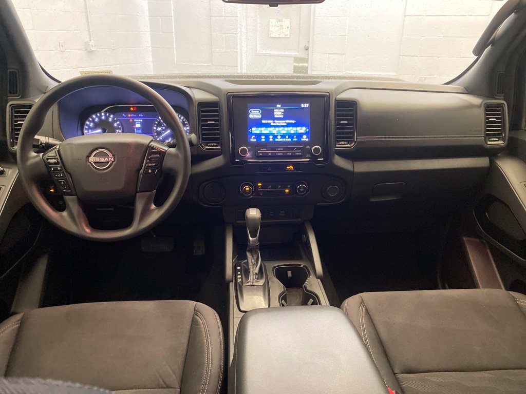 Used 2023 Nissan Frontier SV w/ Midnight Edition Package RWD image 10