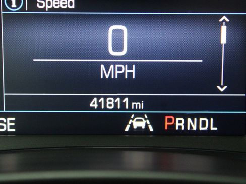 Used 2024 Chevrolet Equinox LS w/ LS Convenience Package image 29