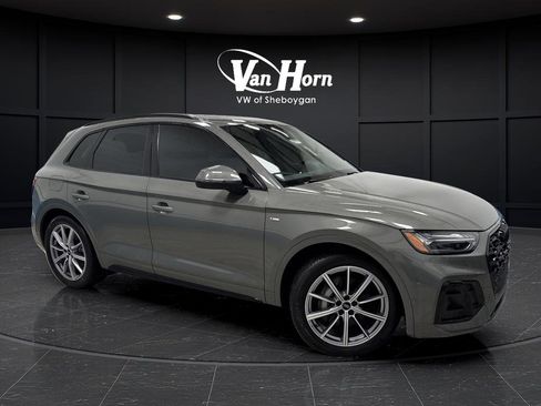 Used 2023 Audi Q5 e Prestige w/ Prestige Package image 1