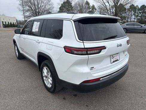 Used 2022 Jeep Grand Cherokee L Laredo w/ Luxury Tech Group I image 3