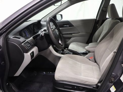 Used 2015 Honda Accord EX image 10