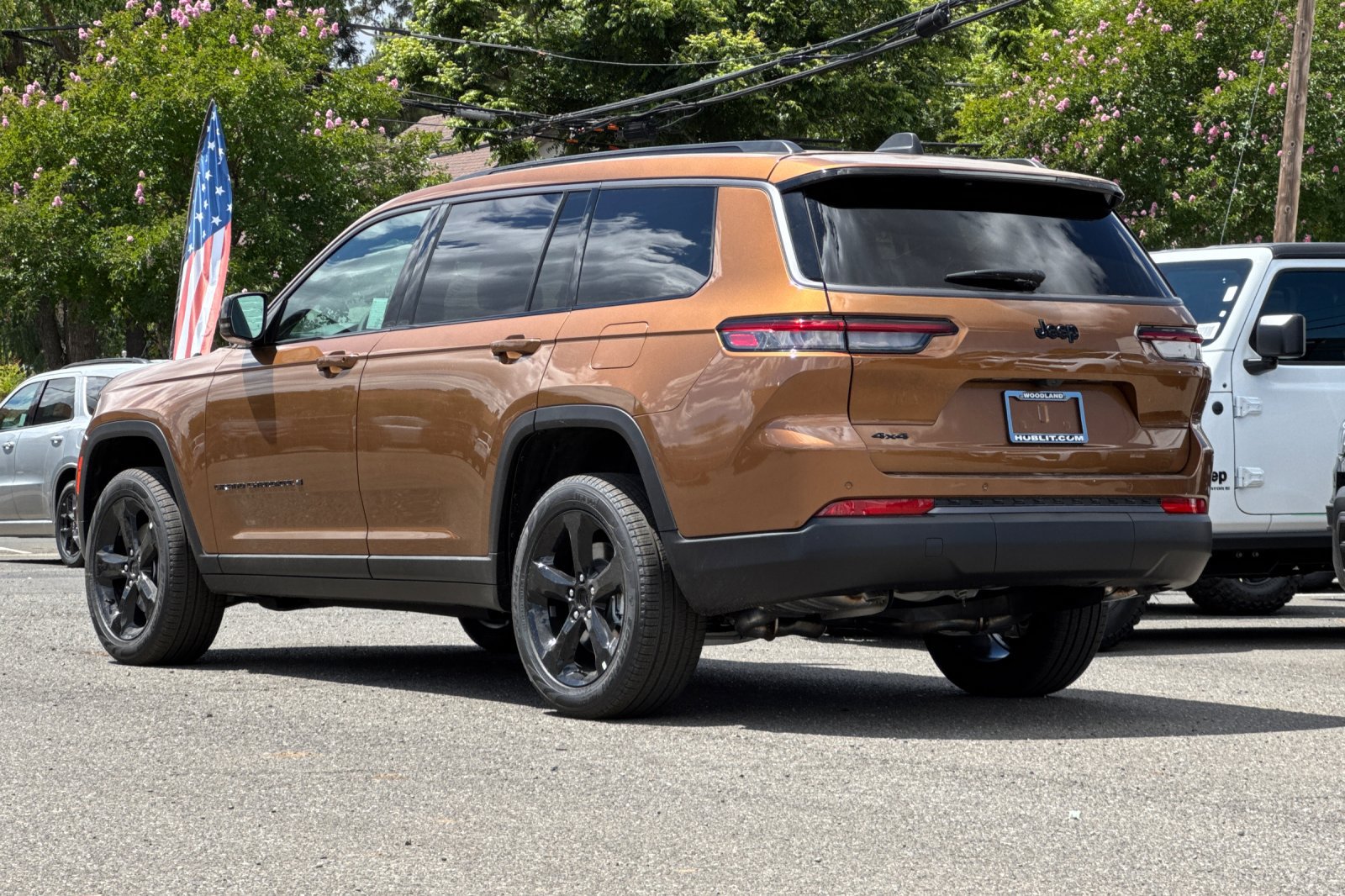 New 2026 Jeep Grand Cherokee L Limited w/ Limited Altitude Package AWD/4WD image 5