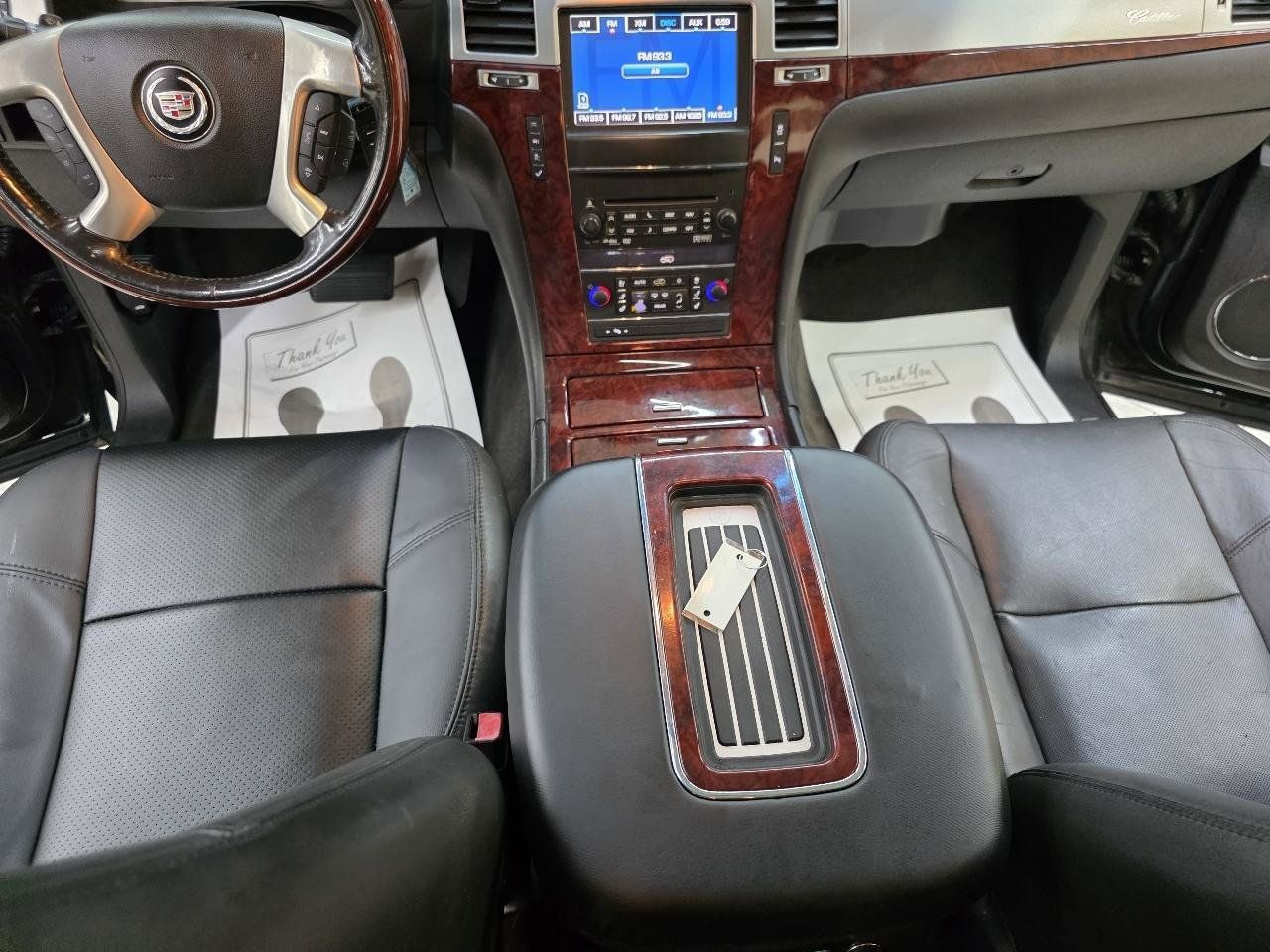Used 2012 Cadillac Escalade Luxury RWD image 29