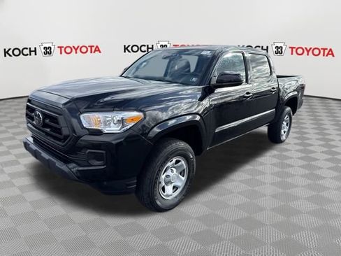 Used 2022 Toyota Tacoma SR image 3