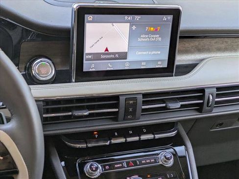 Used 2020 Lincoln Corsair Reserve image 15