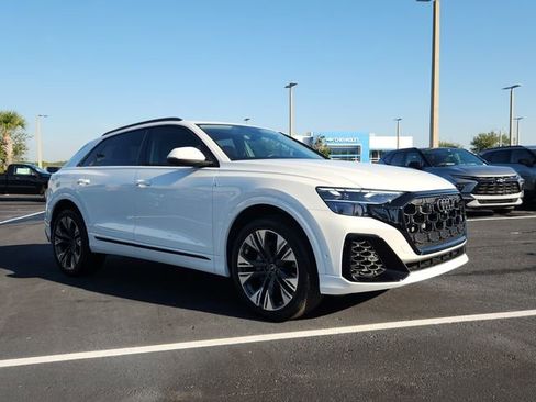 Used 2025 Audi Q8 Premium Plus w/ Premium Plus Package image 7