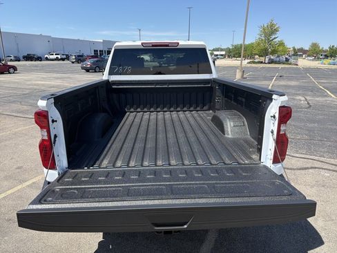 New 2026 Chevrolet Silverado 2500 Custom w/ Custom Value Package AWD/4WD image 31