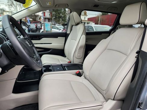 Used 2025 Honda Odyssey Touring image 10