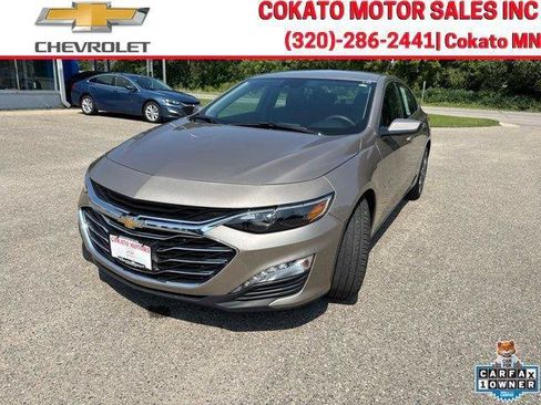 Used 2025 Chevrolet Malibu LT FWD image 3