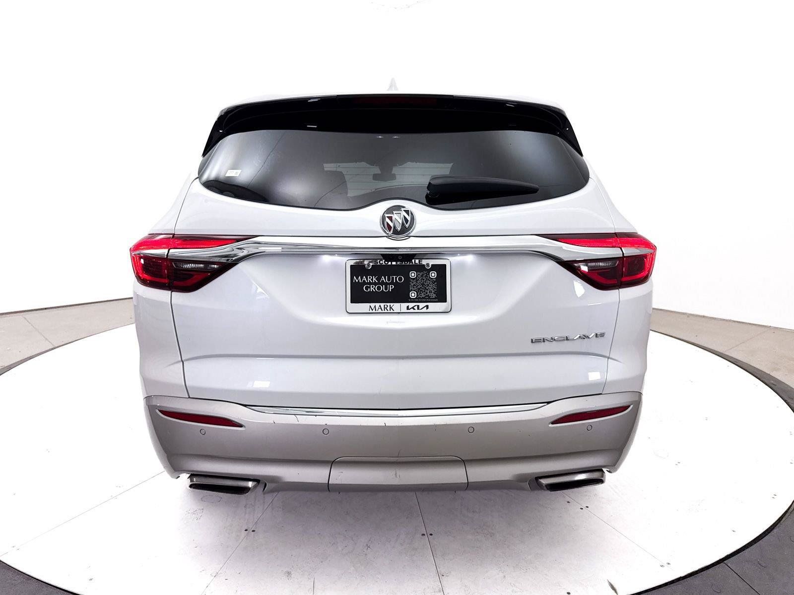 Used 2019 Buick Enclave Avenir w/ Avenir Technology Package FWD image 18