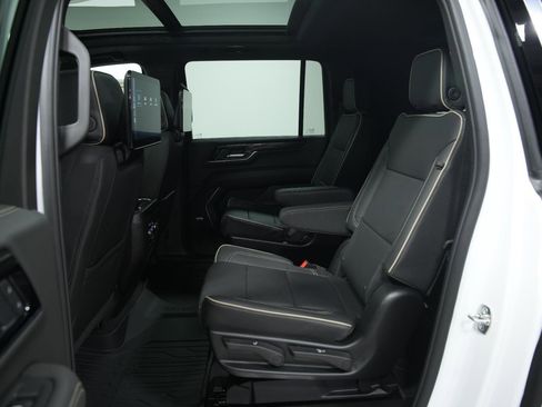New 2026 GMC Yukon XL Elevation w/ Elevation Premium Package image 22
