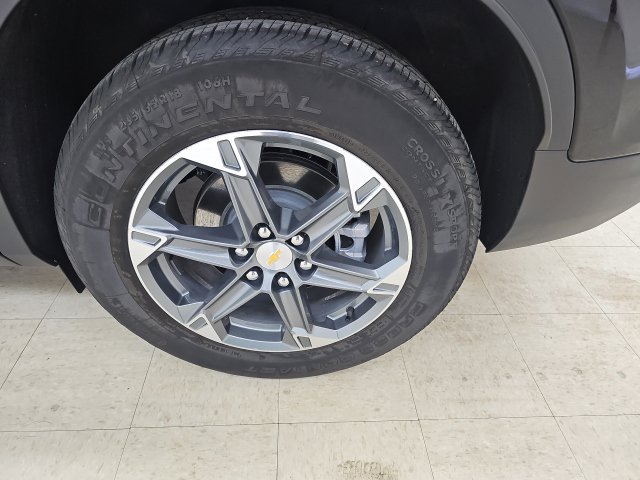 Used 2025 Chevrolet Blazer LT w/ Convenience Package FWD image 22