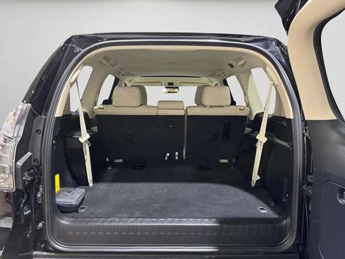 Certified 2023 Lexus GX 460 Premium w/ Premium Package AWD/4WD image 33