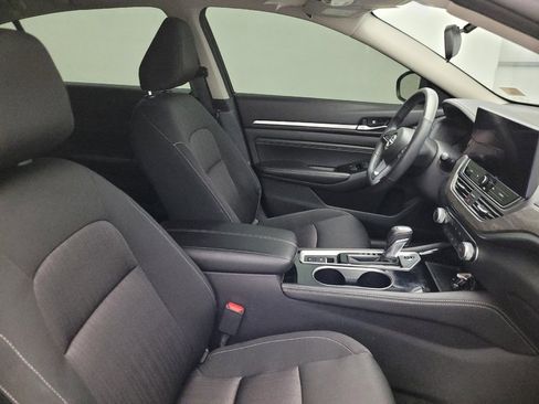 Used 2023 Nissan Altima 2.5 SV w/ SV Premium Package FWD image 21